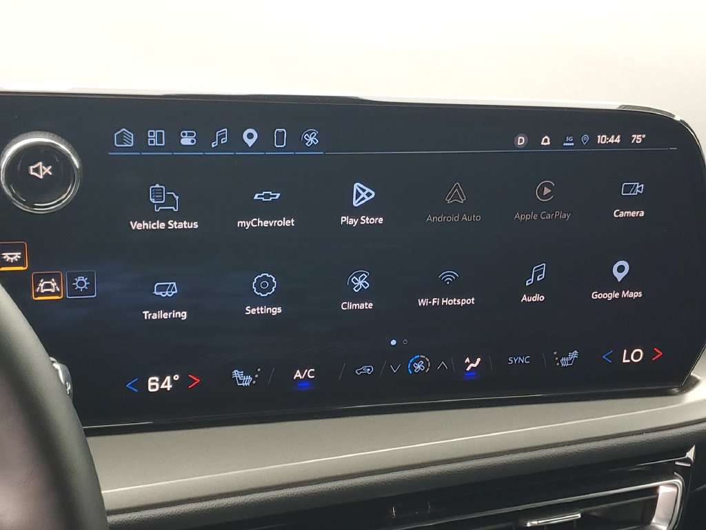 Used 2026 Chevrolet Traverse LT FWD image 13