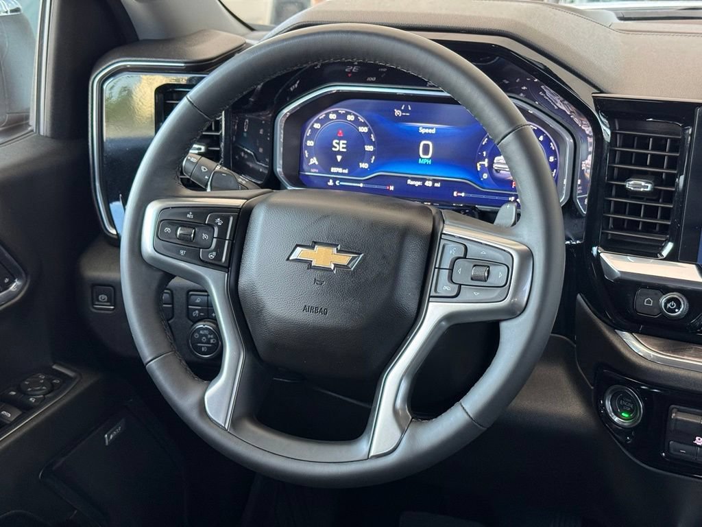 Used 2023 Chevrolet Silverado 1500 LTZ AWD/4WD image 25