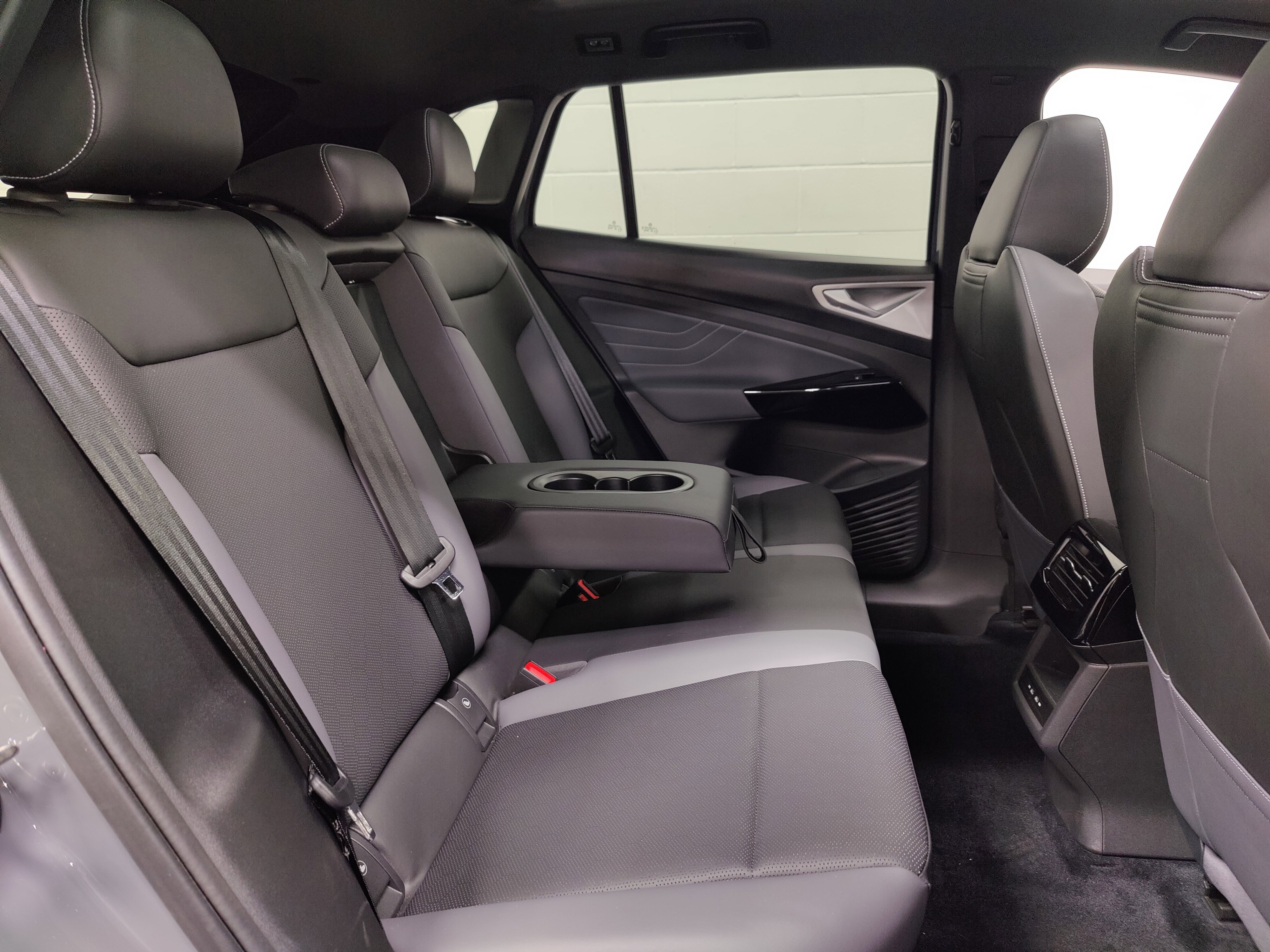 Certified 2024 Volkswagen ID.4 S image 17