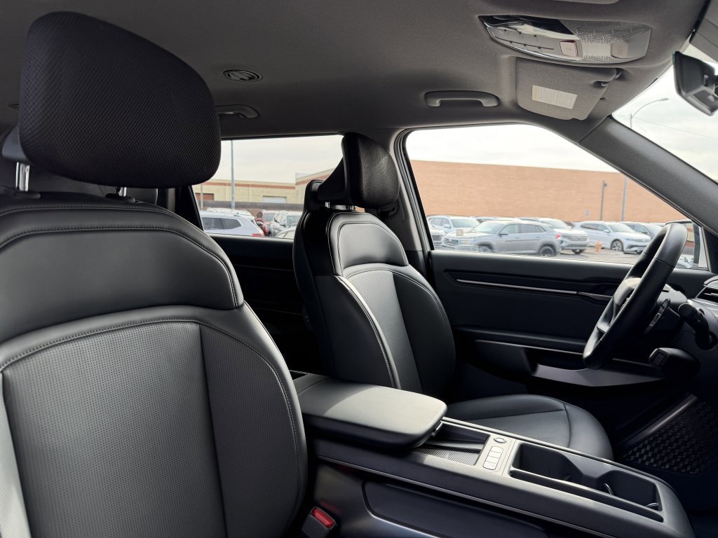 Used 2024 Kia EV9 Light image 43