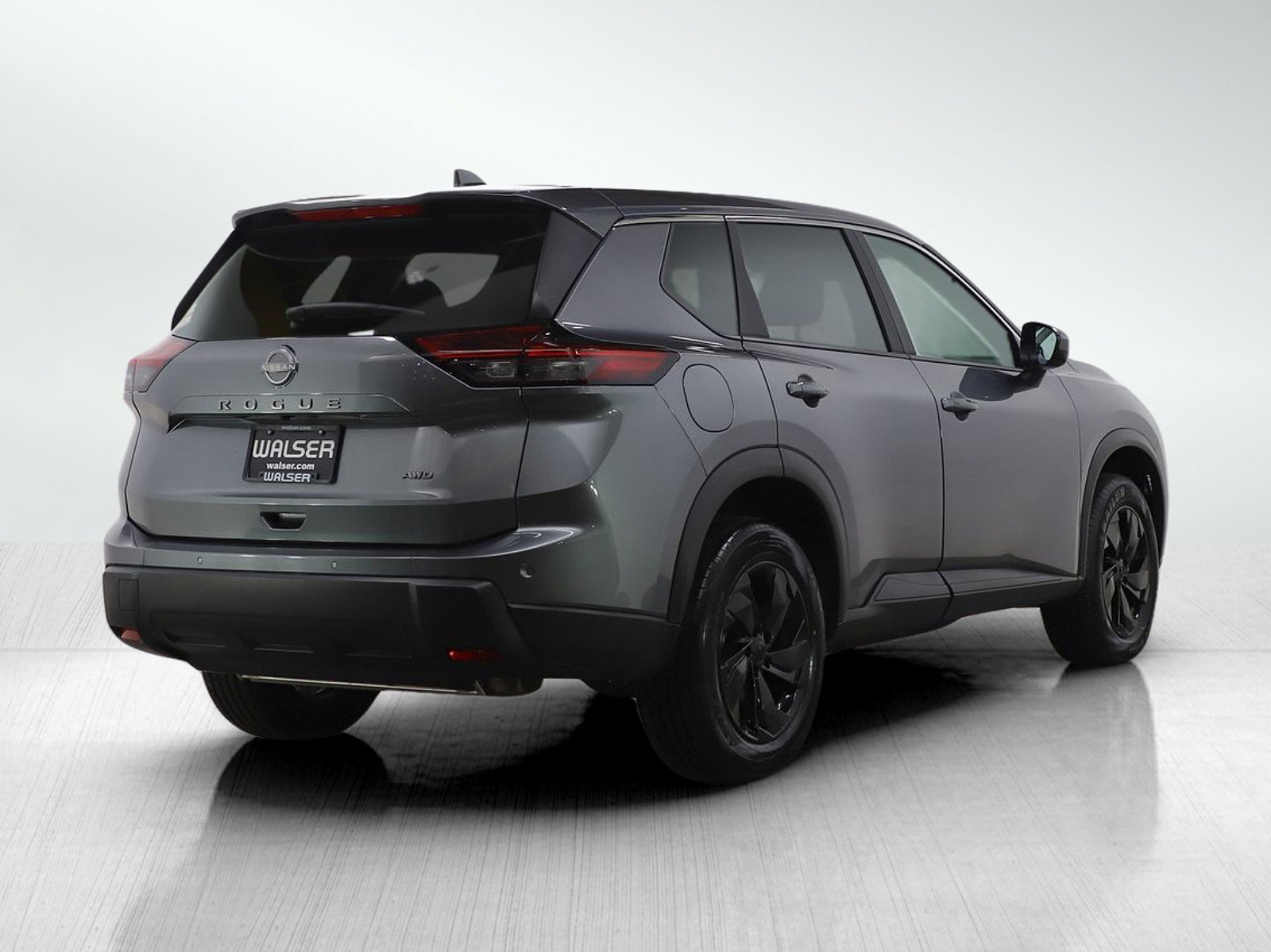 Used 2025 Nissan Rogue SV image 5