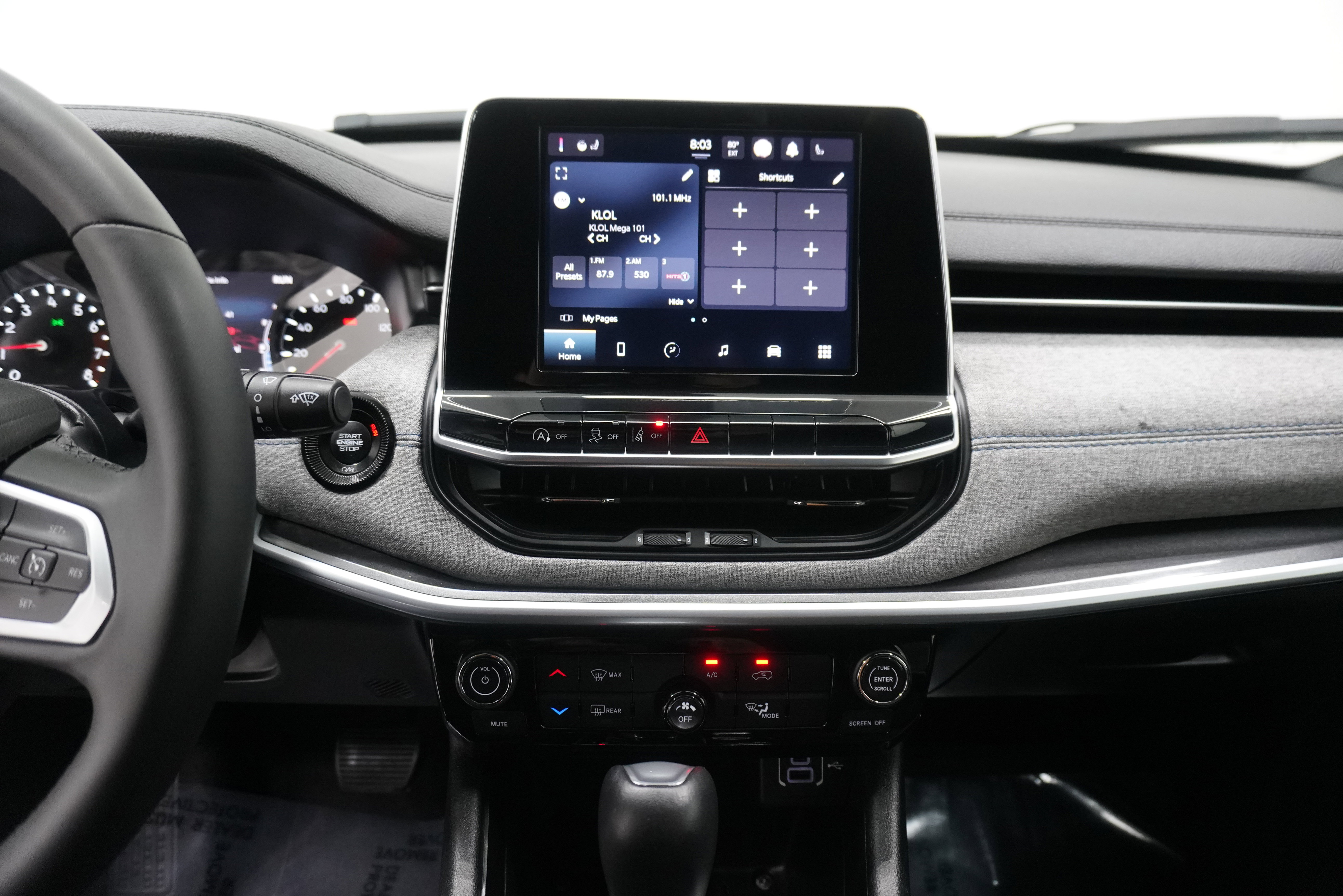 Used 2025 Jeep Compass Latitude image 16