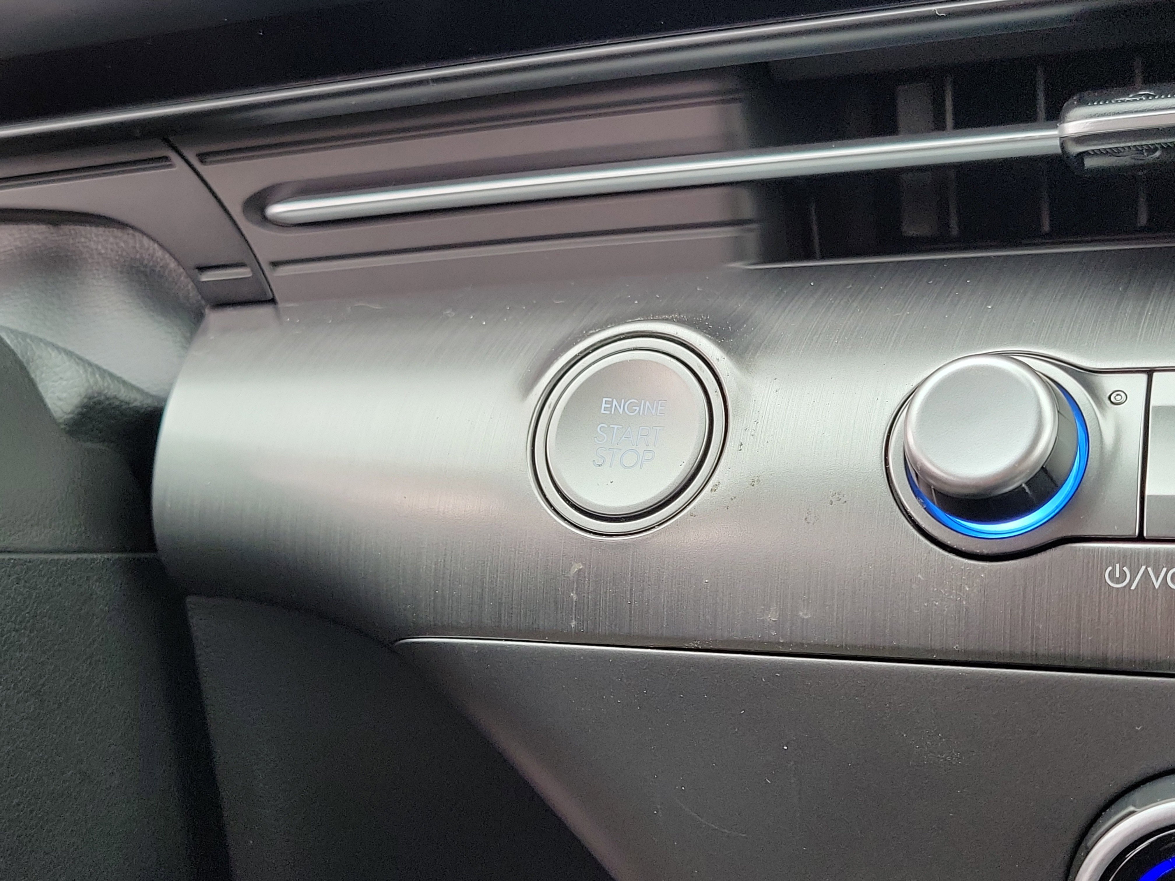 New 2026 Hyundai Kona SE image 28