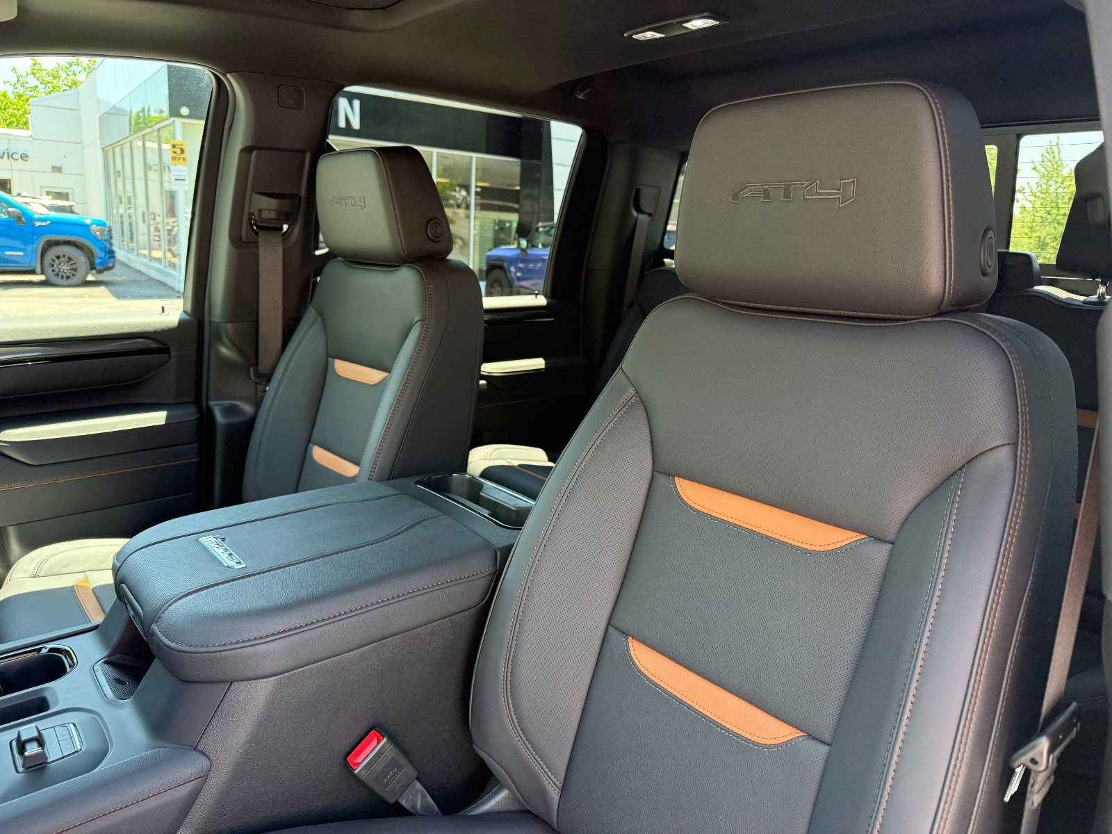 New 2026 GMC Sierra 2500 AT4 AWD/4WD image 14