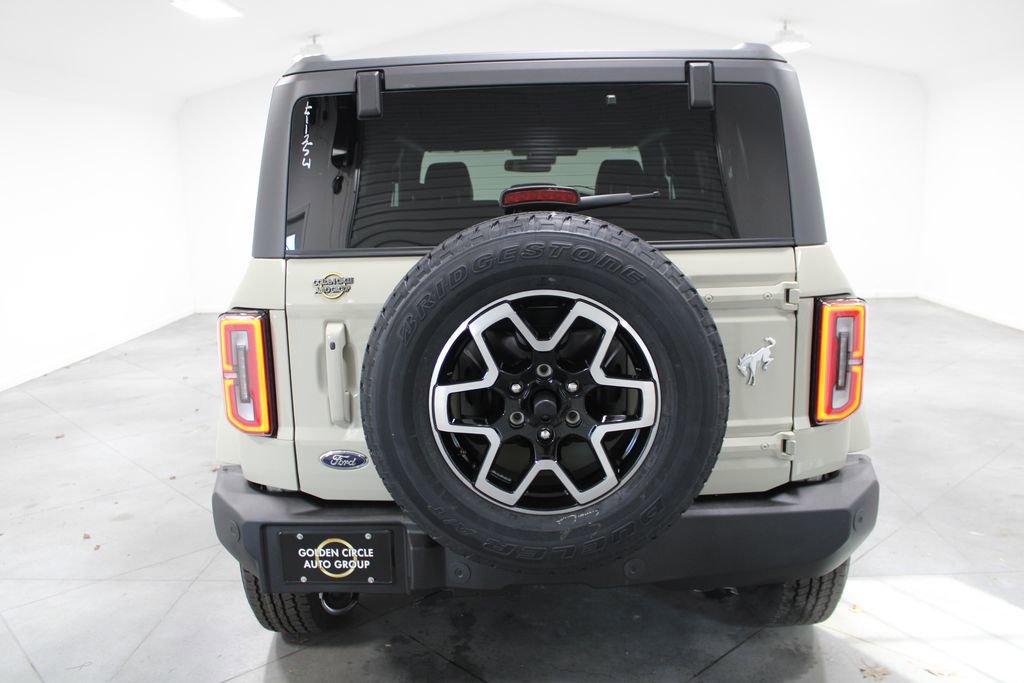 New 2025 Ford Bronco Outer Banks image 7