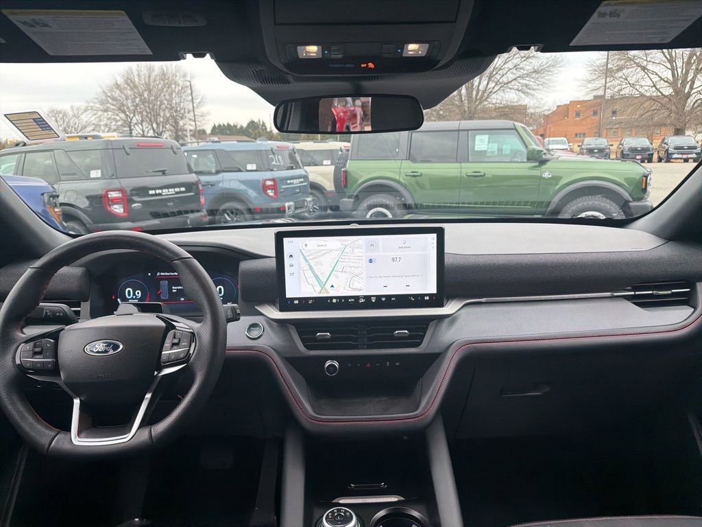 Used 2025 Ford Explorer ST-Line image 10