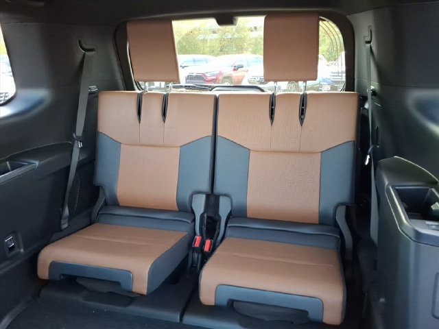 New 2026 Lexus GX 550 w/ Cold Area Package AWD/4WD image 33