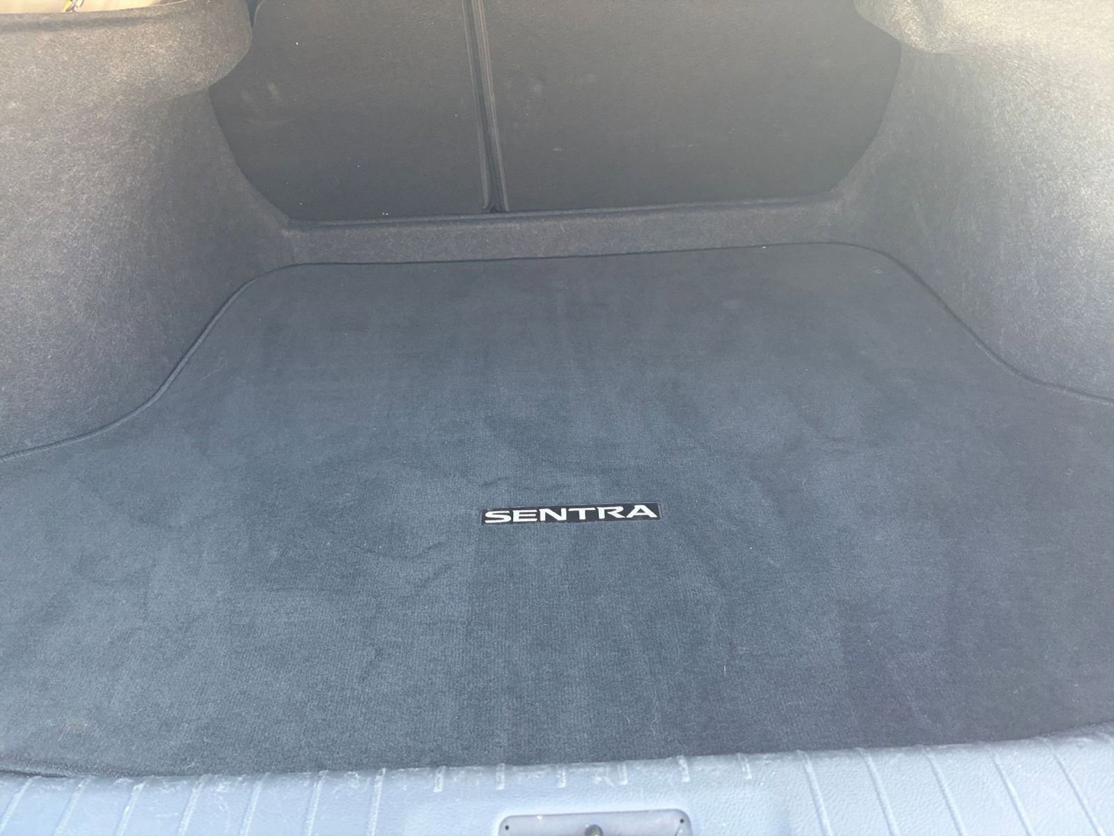 Used 2025 Nissan Sentra SV image 29