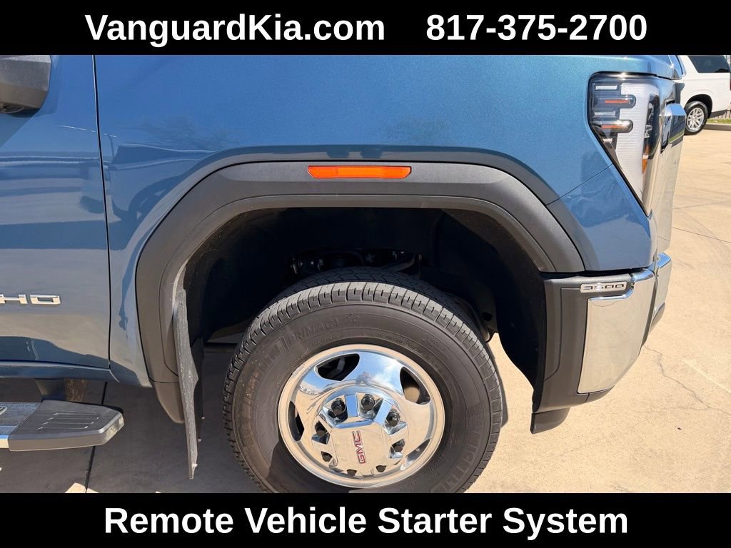 Used 2024 GMC Sierra 3500 SLT w/ SLT Convenience Package image 11