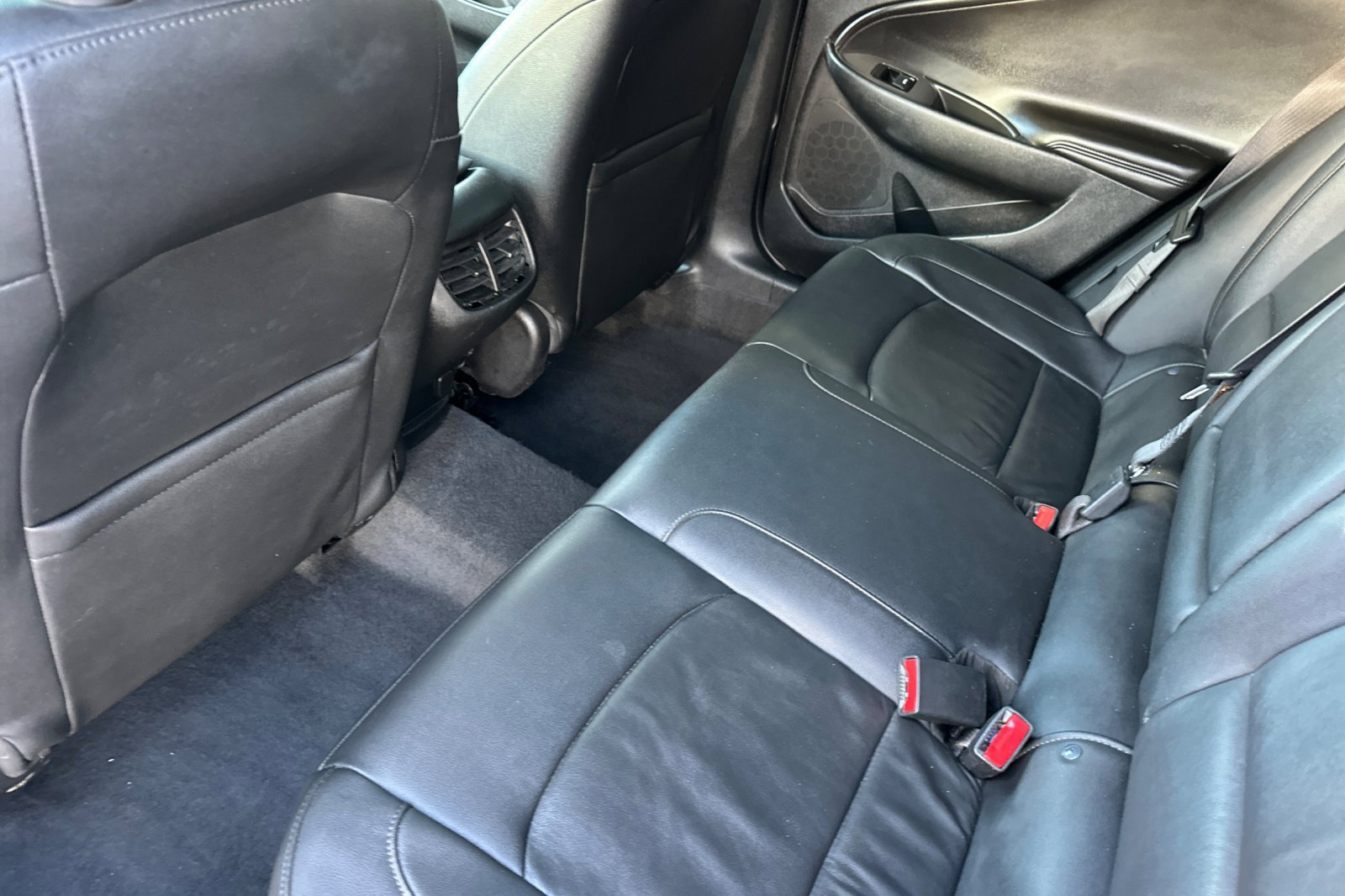 Used 2019 Chevrolet Malibu Hybrid w/ Leather Package image 12