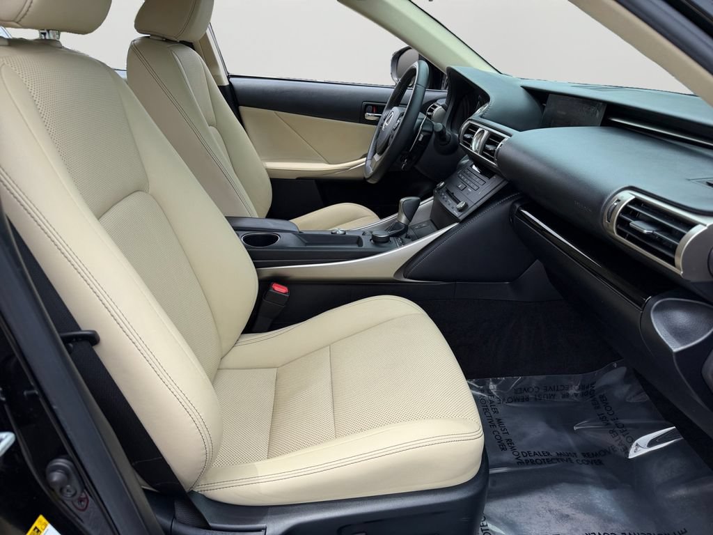 Used 2015 Lexus IS 250 w/ Premium Package RWD image 7