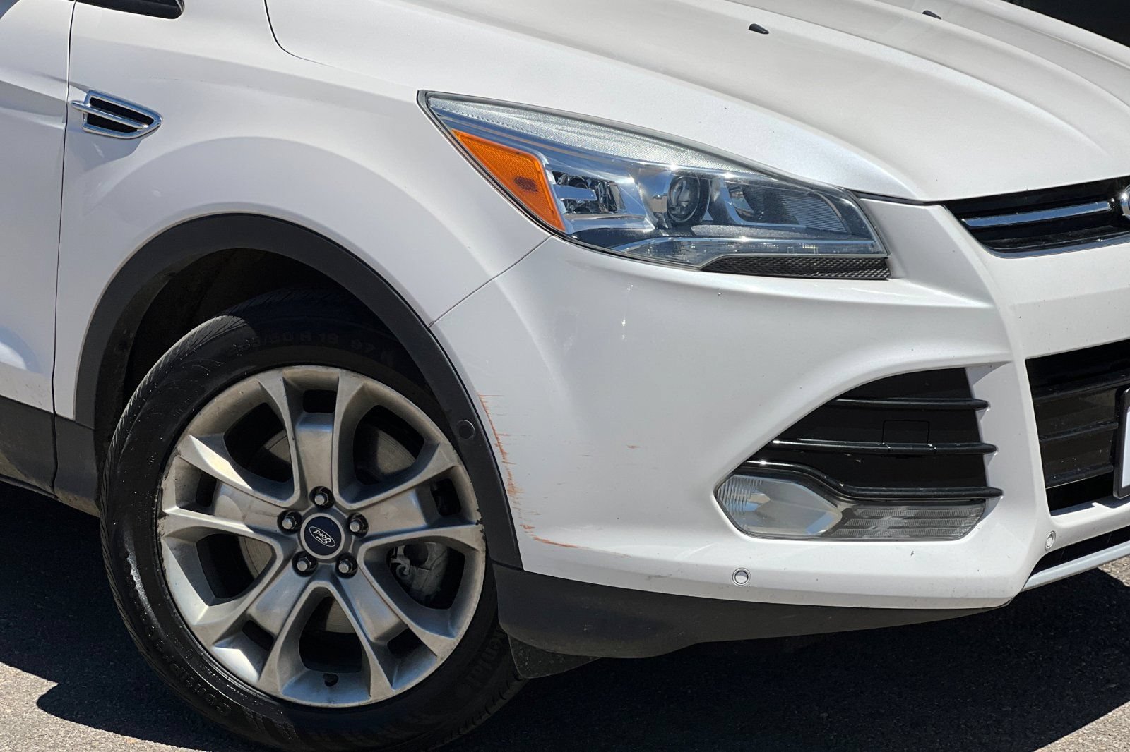 Used 2014 Ford Escape Titanium w/ Equipment Group 401A AWD/4WD image 30