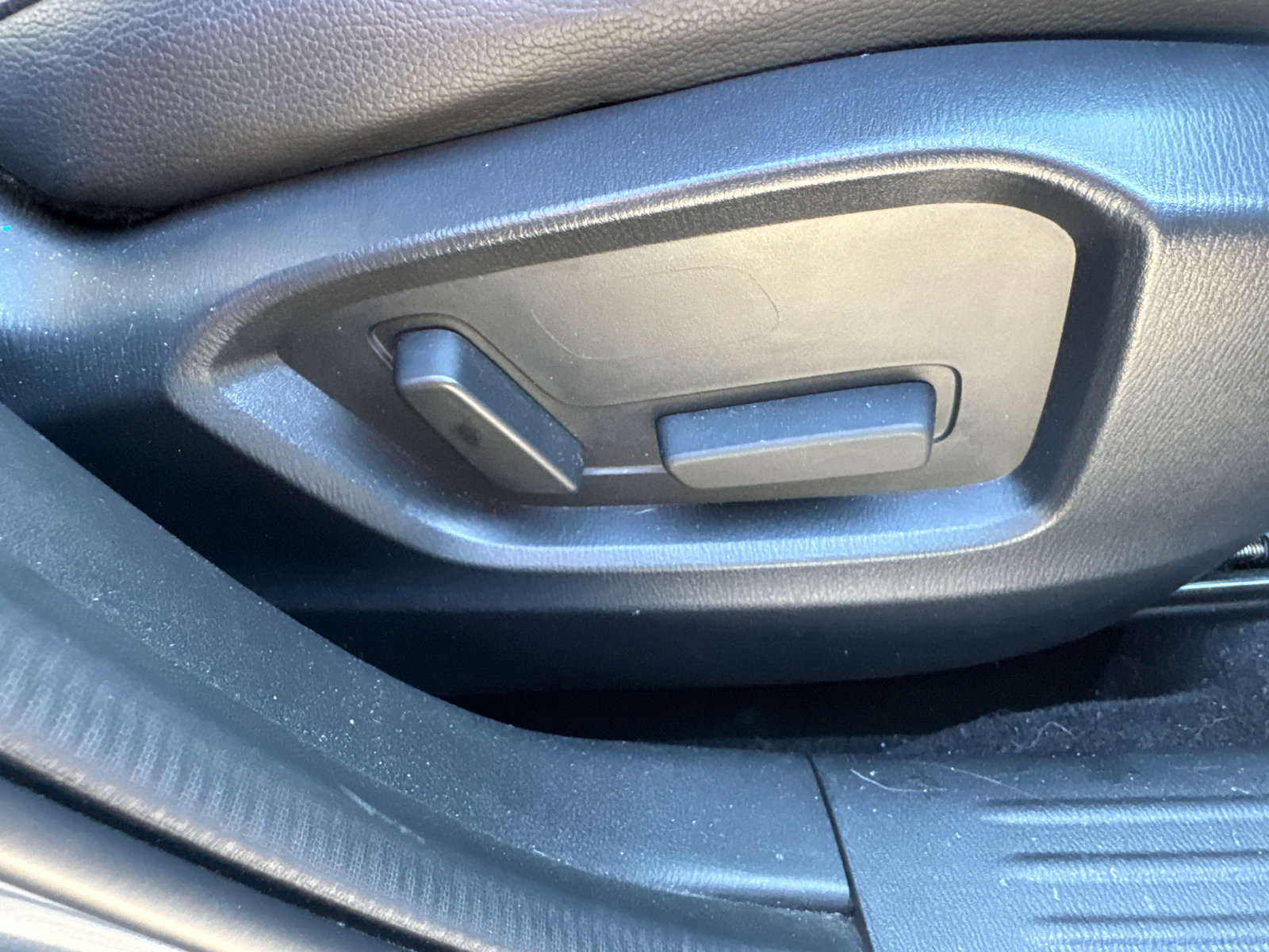 Used 2022 MAZDA CX-5 Carbon Edition image 17