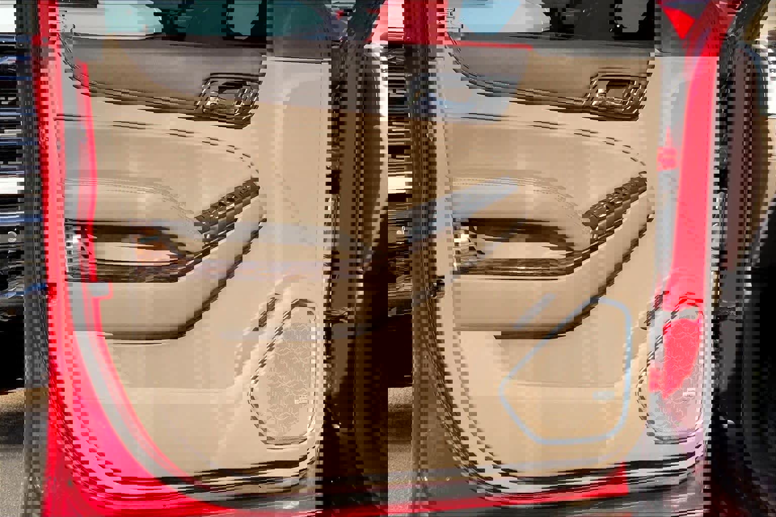 Used 2015 GMC Yukon SLT w/ HD Trailering Package image 21