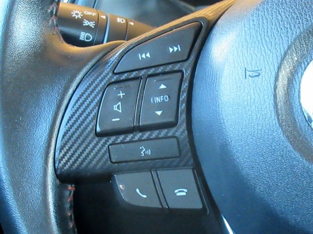 Used 2015 MAZDA MAZDA3 i Grand Touring image 19