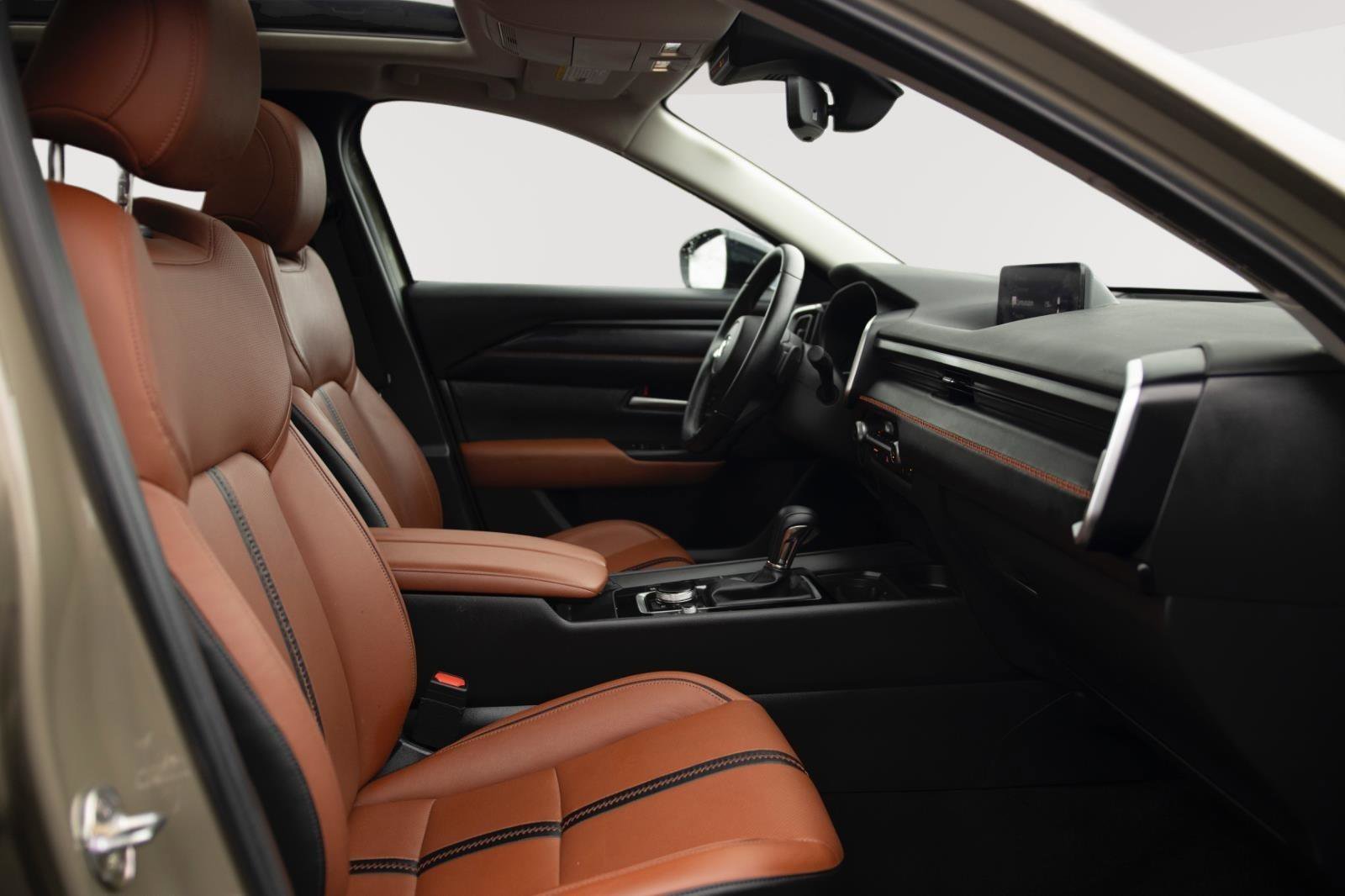 Used 2023 MAZDA CX-50 Meridian Edition w/ Cargo Package image 17