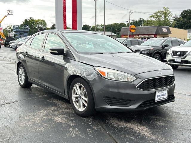 Used 2015 Ford Focus SE FWD image 11