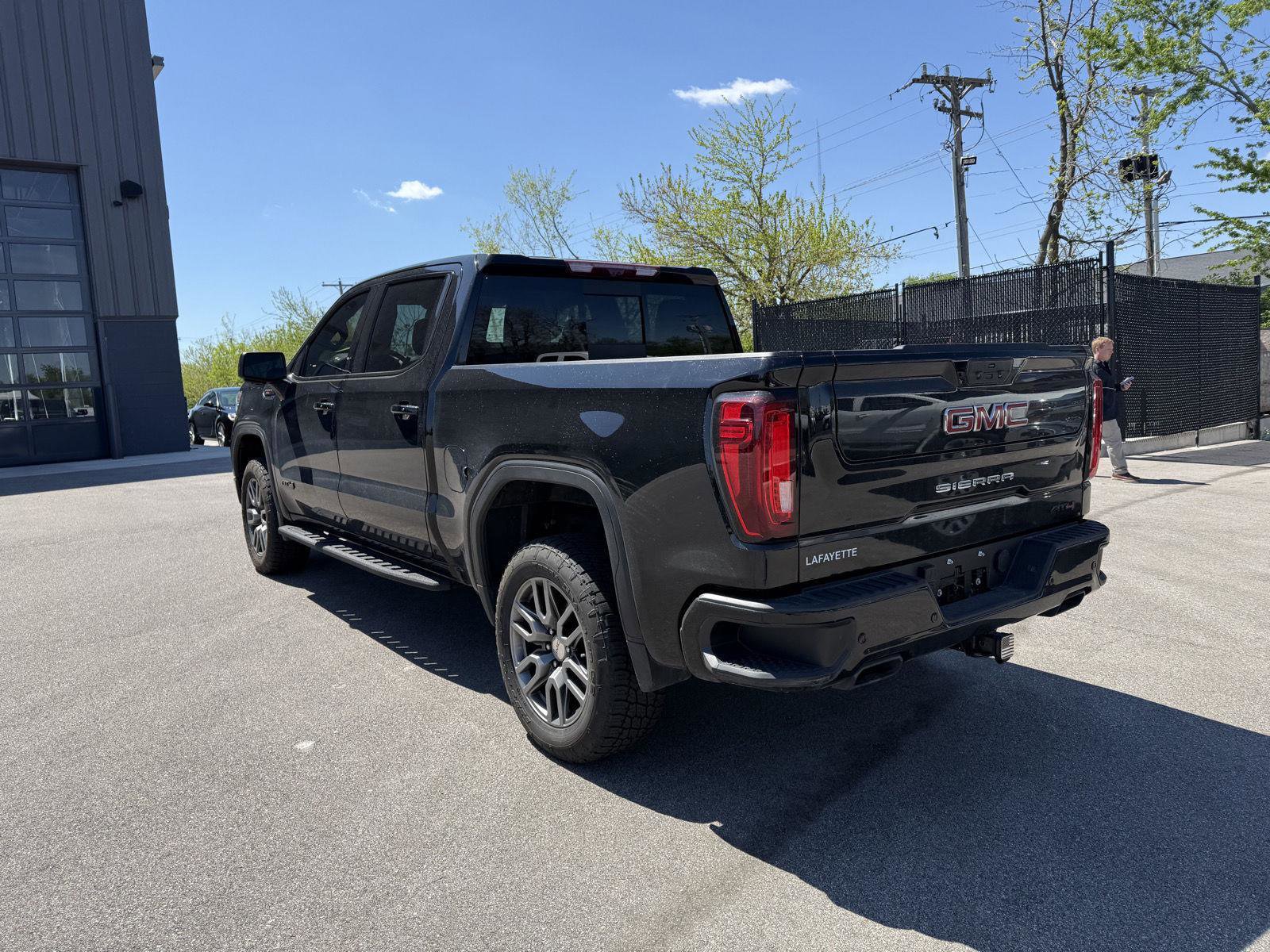 Used 2021 GMC Sierra 1500 AT4 w/ AT4 Premium Package image 5
