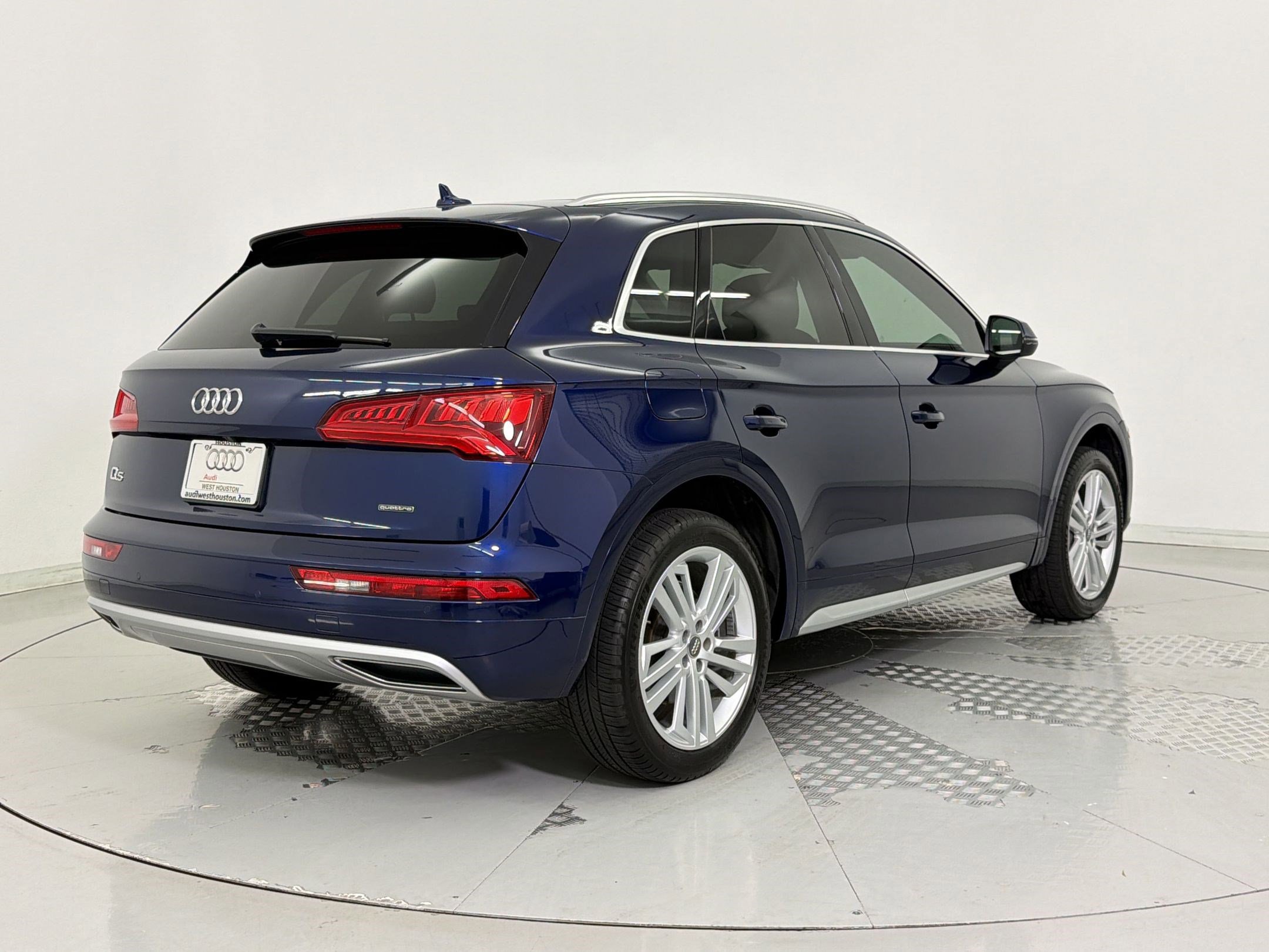 Certified 2019 Audi Q5 2.0T Premium Plus AWD/4WD image 7