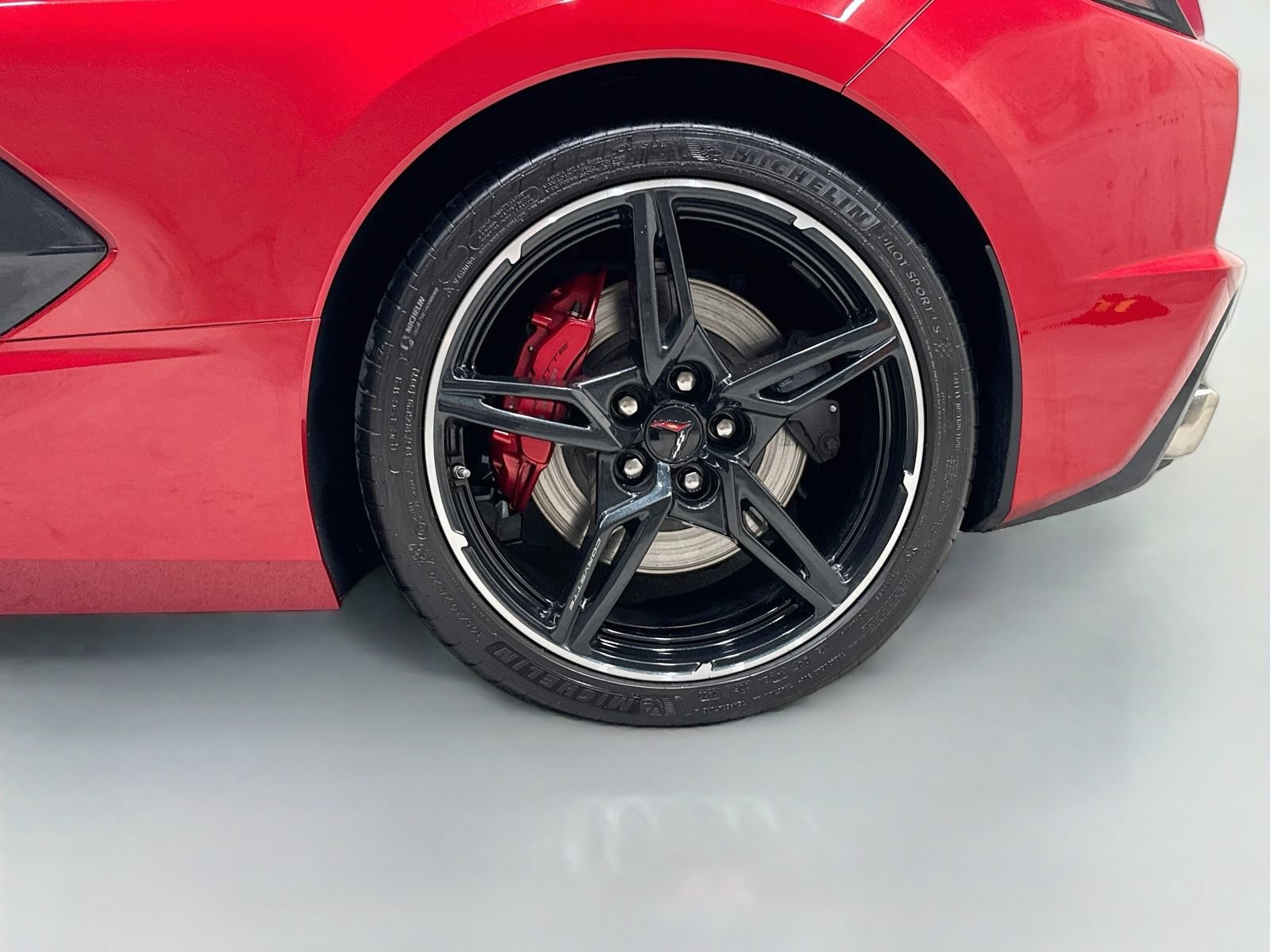 Used 2022 Chevrolet Corvette Stingray Premium Cpe w/ Z51 Performance Package RWD image 30