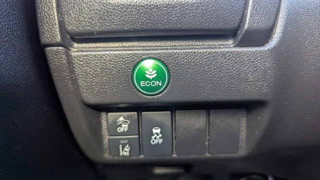 Used 2018 Honda Fit EX image 33