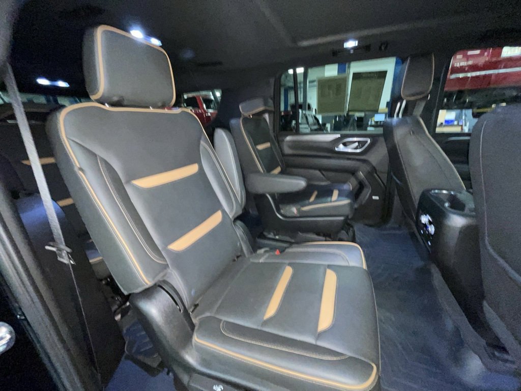 Used 2024 GMC Yukon XL AT4 w/ AT4 Premium Plus Package image 28