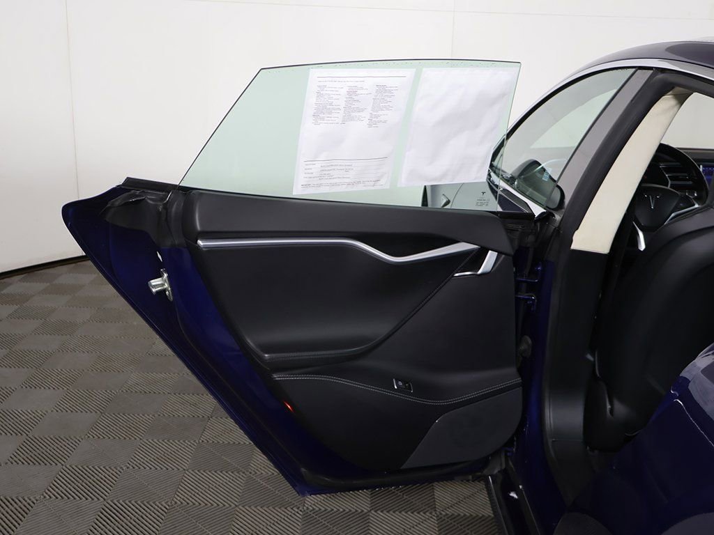 Used 2016 Tesla Model S 90D image 23