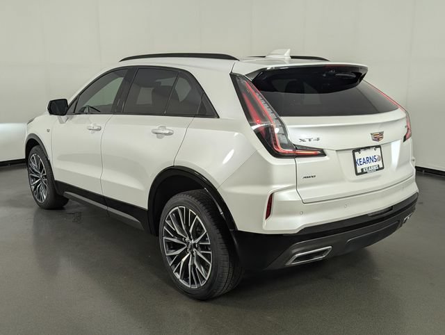 Used 2024 Cadillac XT4 Sport AWD/4WD image 6