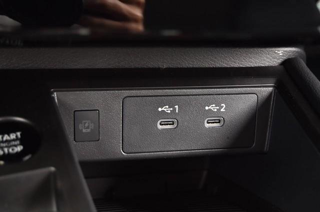 New 2025 Nissan Kicks SR image 20