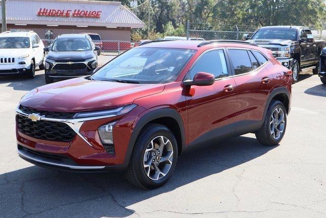 Certified 2025 Chevrolet Trax LT image 3