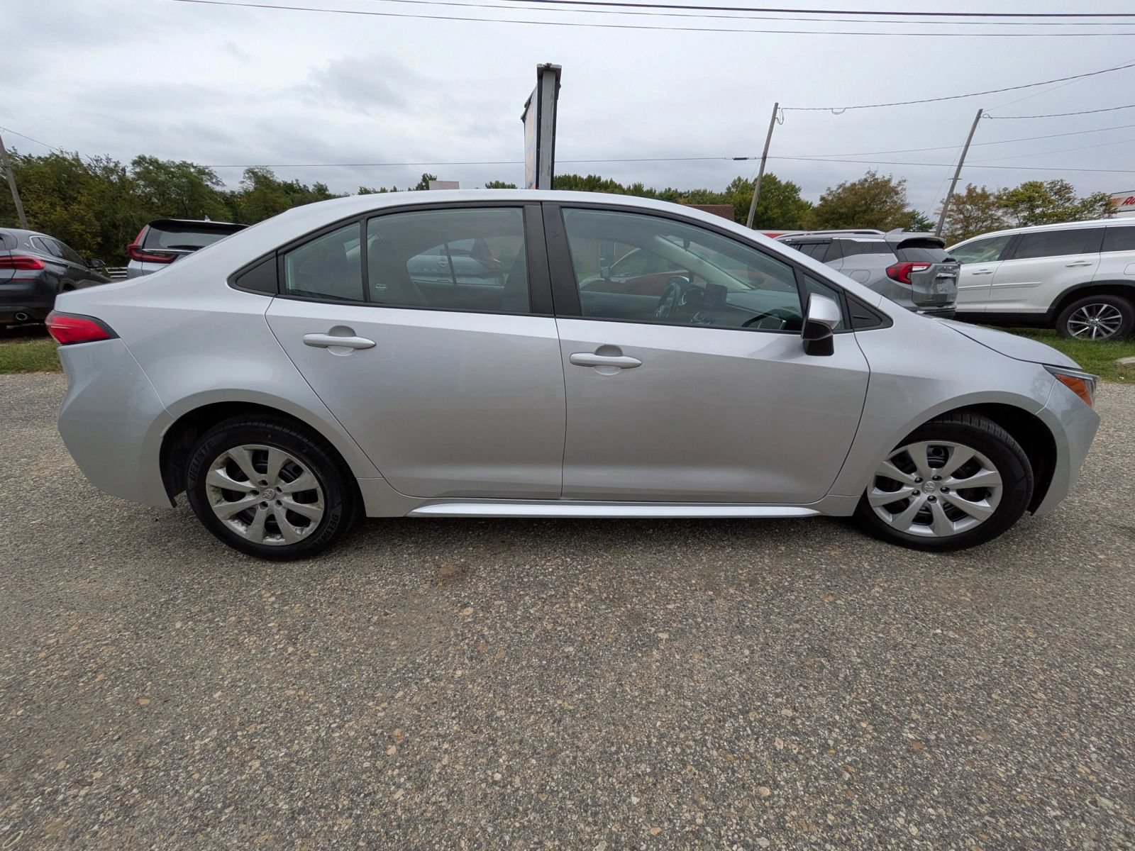 Used 2023 Toyota Corolla LE FWD image 6