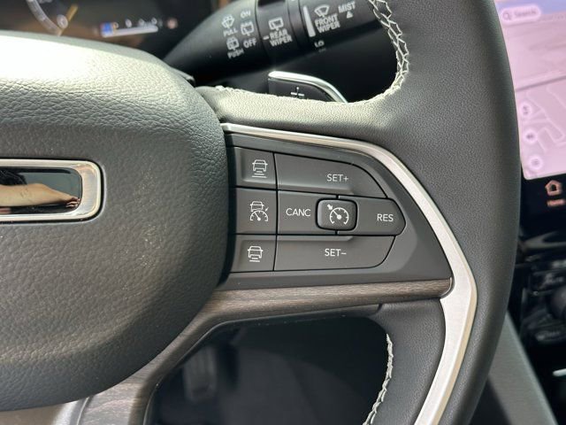 New 2025 Jeep Grand Cherokee Limited w/ Trailer Tow Package image 29