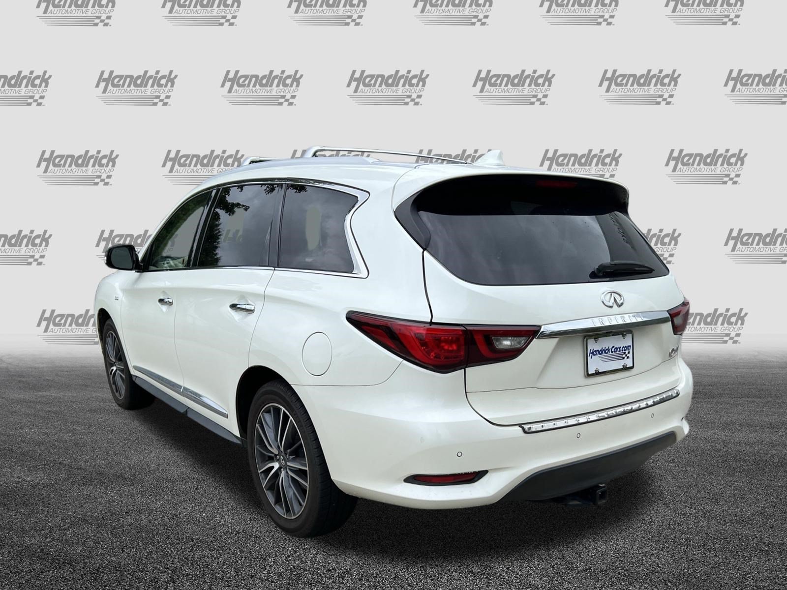 Used 2019 INFINITI QX60 Luxe w/ Sensory Package FWD image 8