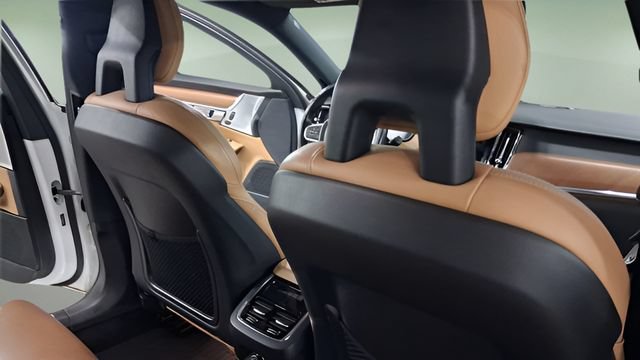 Used 2017 Volvo S90 T6 Inscription w/ Vision Package AWD/4WD image 16