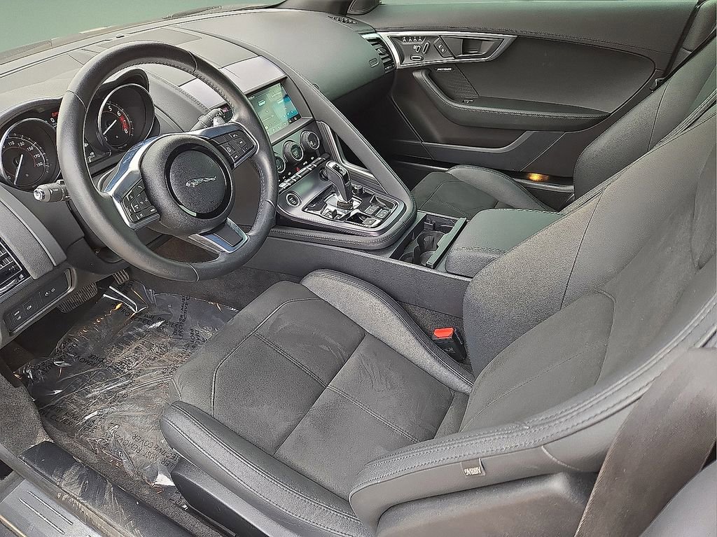 Used 2020 Jaguar F-TYPE Coupe image 17
