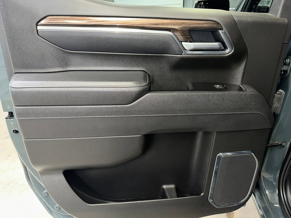 Certified 2025 Chevrolet Silverado 1500 LT image 19