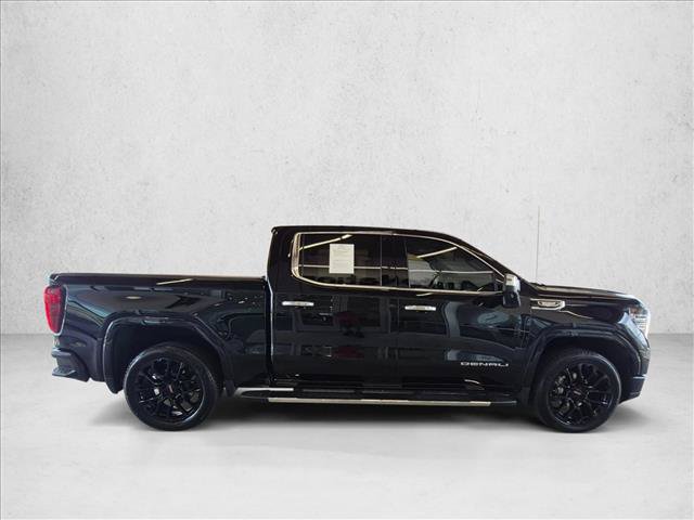 Used 2025 GMC Sierra 1500 Denali AWD/4WD image 4