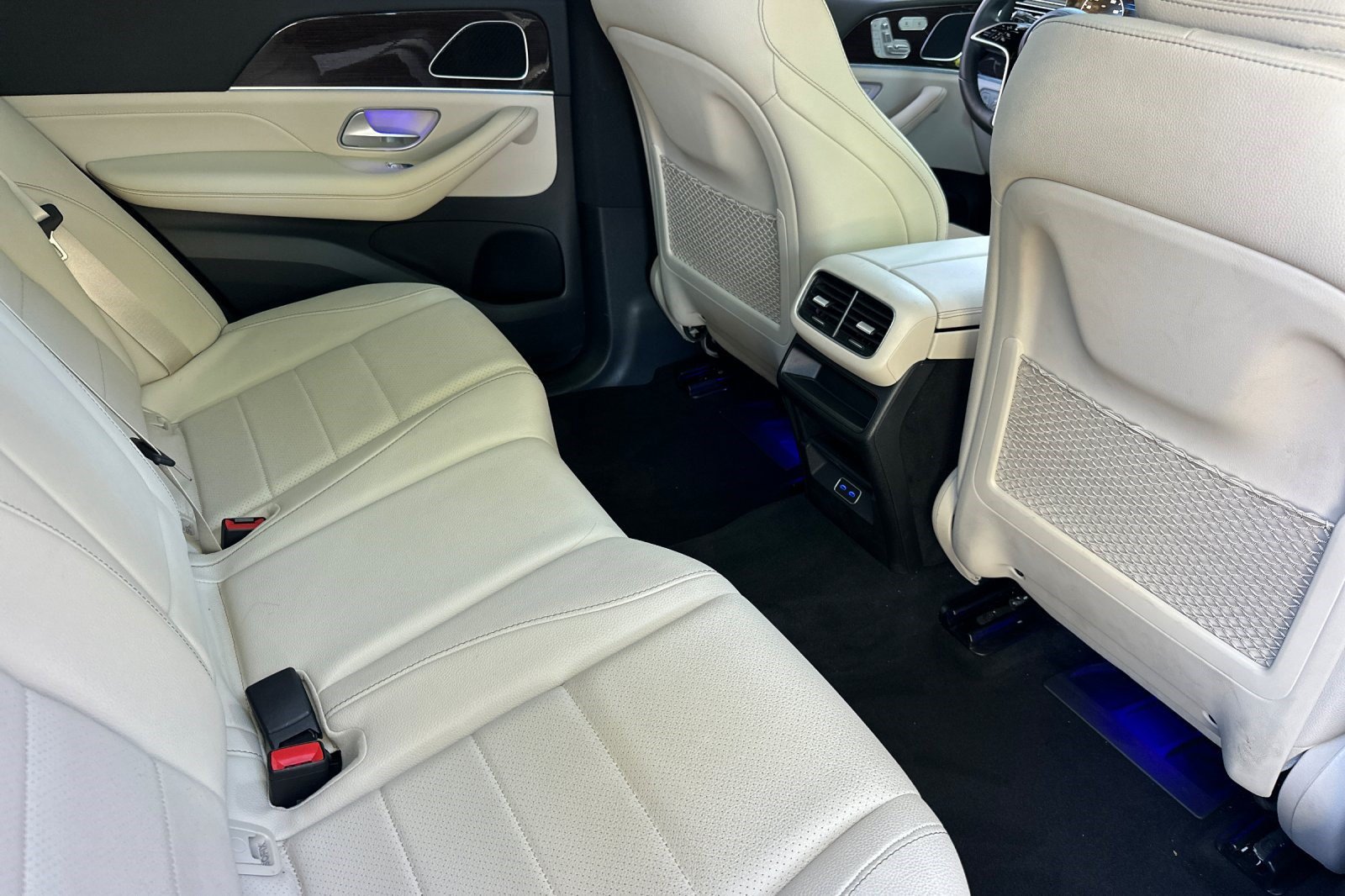 Certified 2025 Mercedes-Benz GLE 450e 4MATIC image 33