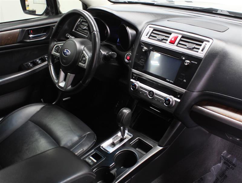 Used 2017 Subaru Outback 2.5i Limited image 9