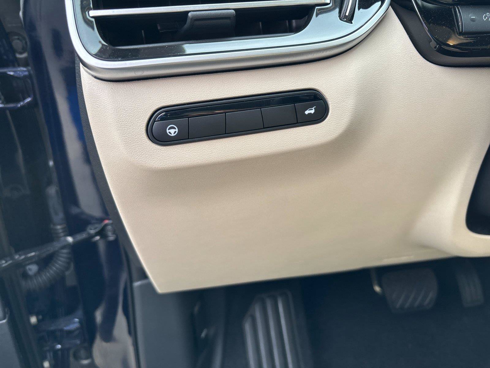 Used 2024 INFINITI QX60 Luxe FWD image 17