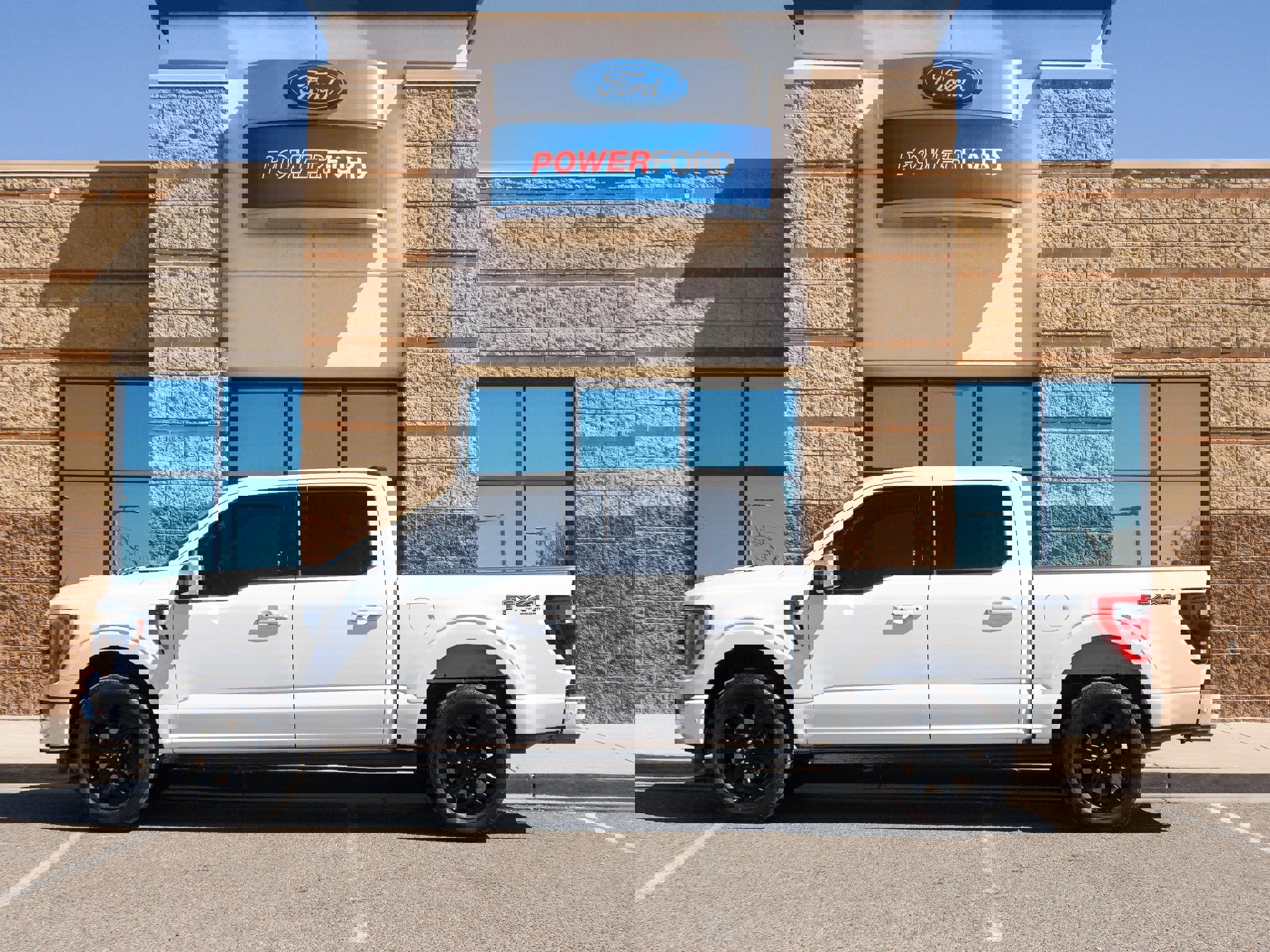 Used 2023 Ford F150 Platinum w/ Equipment Group 701A High image 9