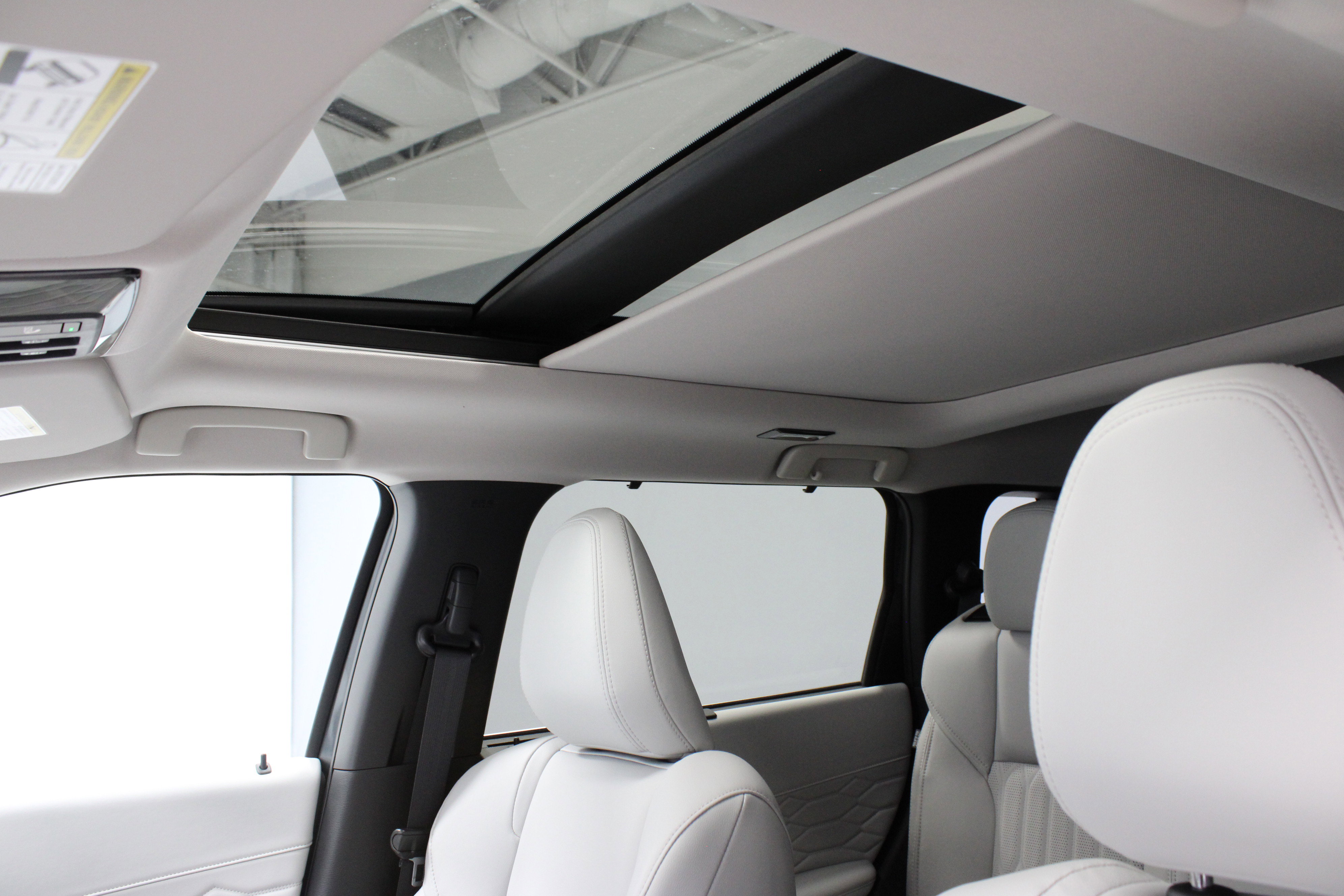 New 2025 Mitsubishi Outlander SEL image 31