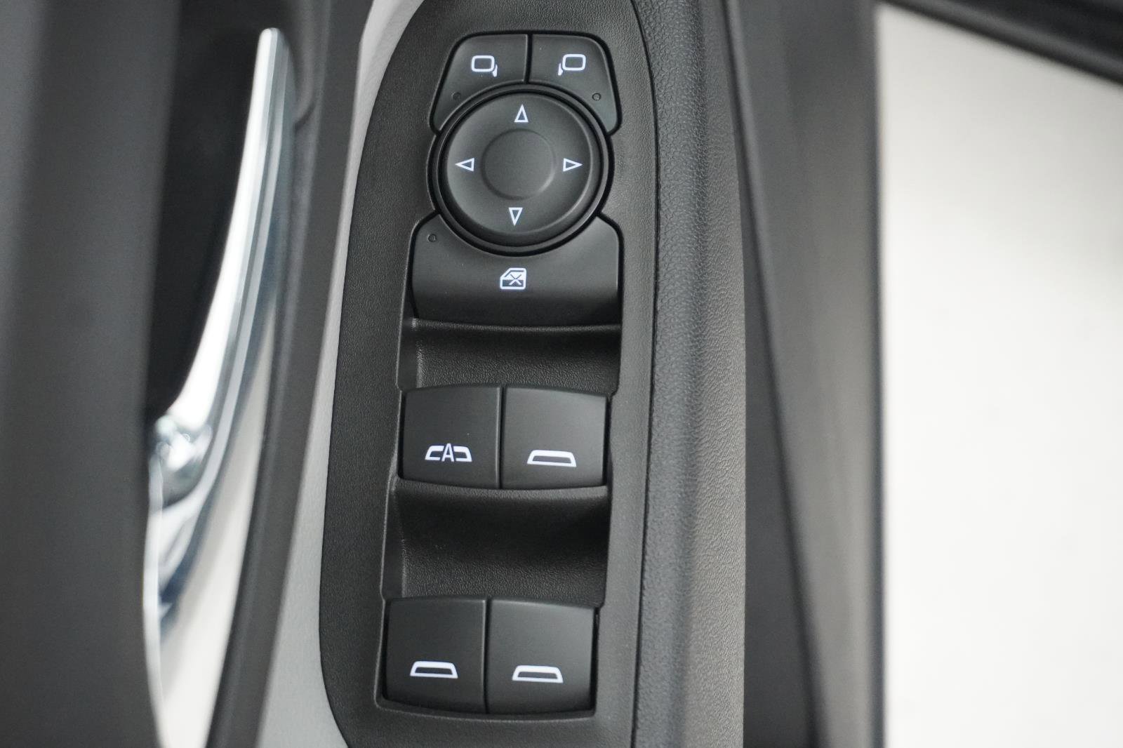 Used 2023 Chevrolet Equinox LS w/ LS Convenience Package image 13