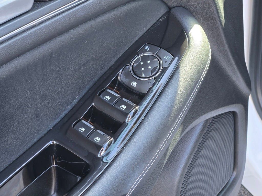 Used 2018 Ford Edge Sport w/ Ford Safe & Smart Package image 21