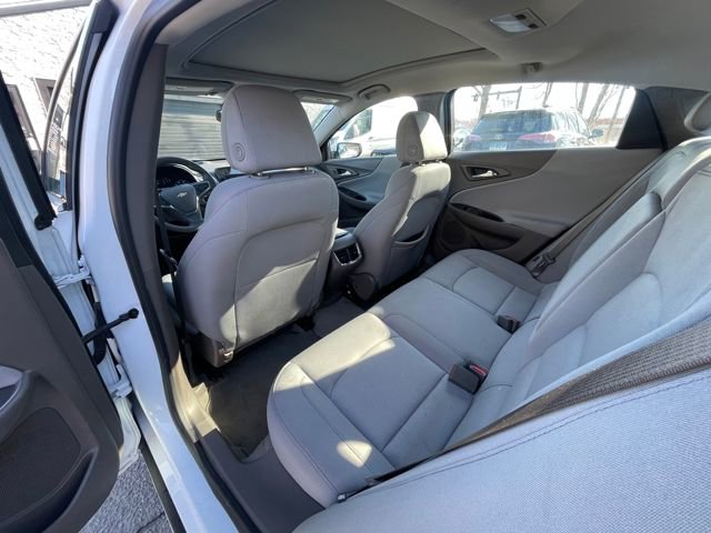 Used 2024 Chevrolet Malibu LT image 17