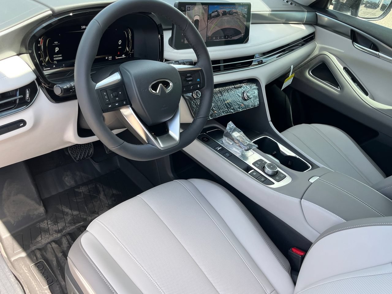 New 2027 INFINITI QX60 Luxe FWD image 16