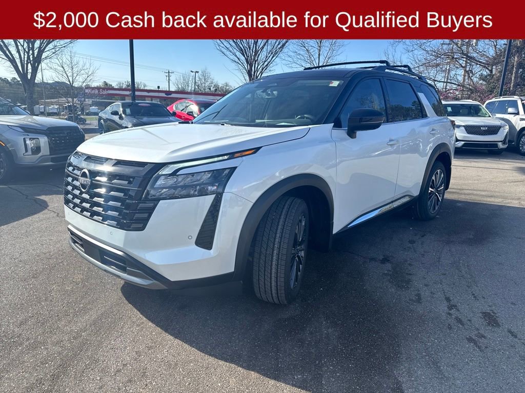 New 2026 Nissan Pathfinder Platinum image 3