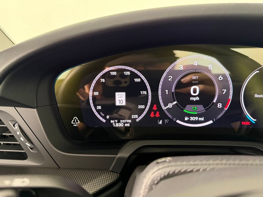 Certified 2026 Porsche 911 Targa 4 GTS AWD/4WD image 24