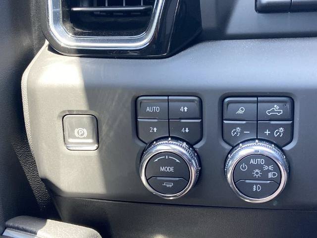 Used 2025 GMC Sierra 1500 Denali AWD/4WD image 14