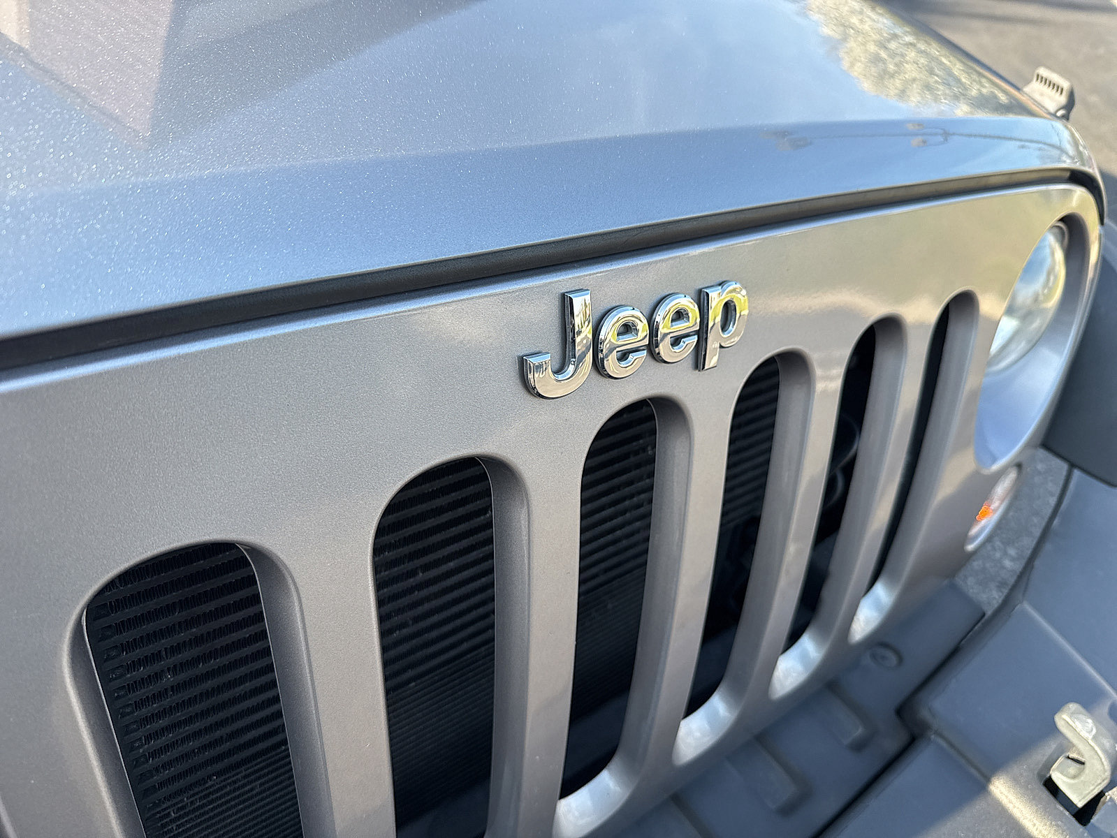 Used 2014 Jeep Wrangler Unlimited Sport w/ Quick Order Package 24S AWD/4WD image 9